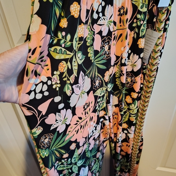 Nordstrom Rack London Times Black Floral Print Mock Neck Jumpsuit 16 - Picture 9 of 14